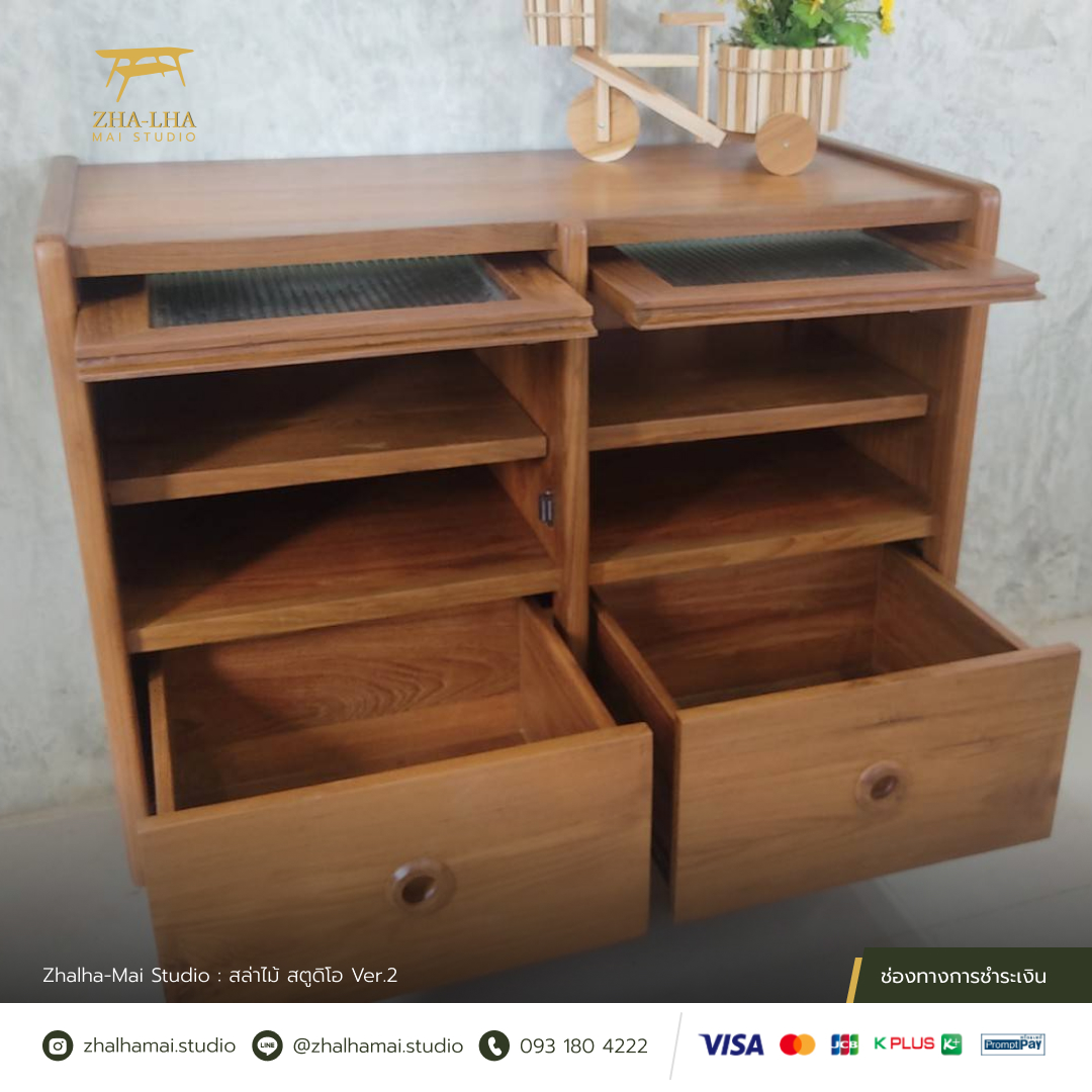 Frame 385 ตู้โชว์กระจกบานลูกฟูก